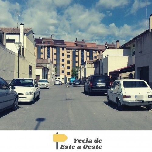 Yecla de Este a Oeste: Calle de los Auroros