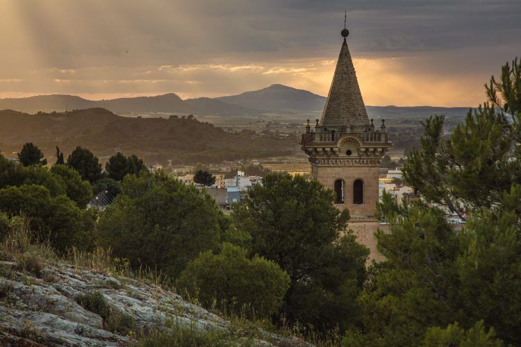 Dónde ver los mejores atardeceres de Yecla