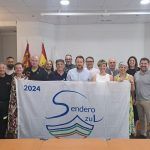 La Concejalía de Turismo presenta el Sendero Azul